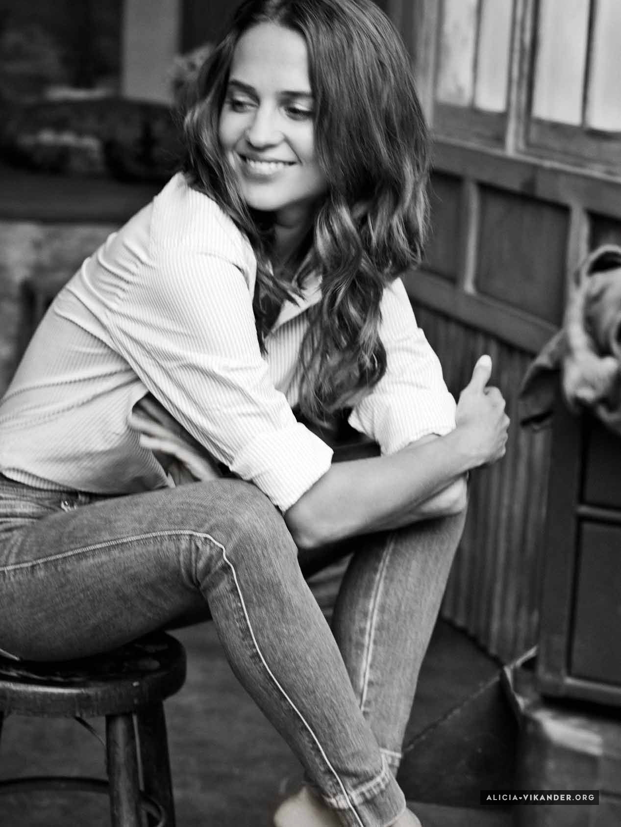 Alicia vikander jeans on sale